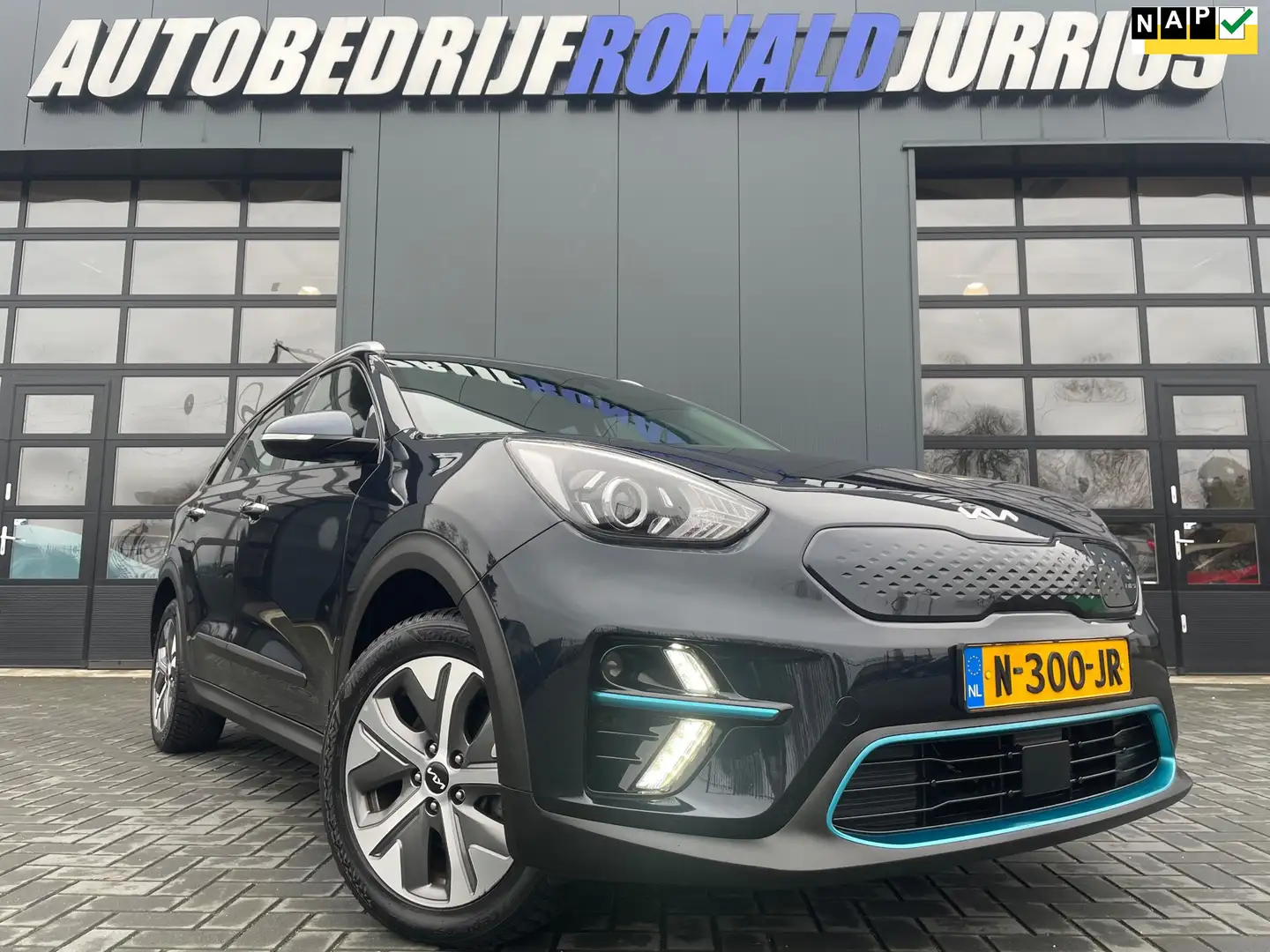 Kia e-Niro DynamicLine 64 kWh 3FASE/NL.Auto/SOH 96.9%/Camera/ Blau - 1
