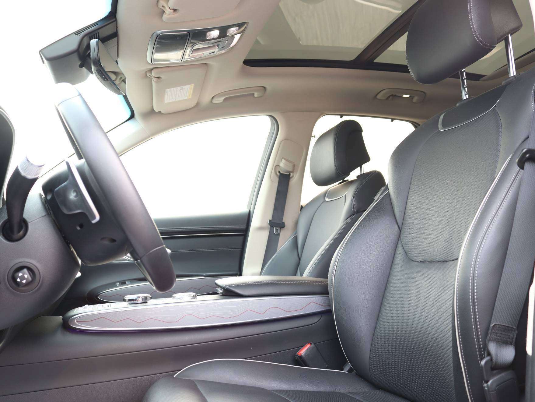 2025 Genesis GV70
