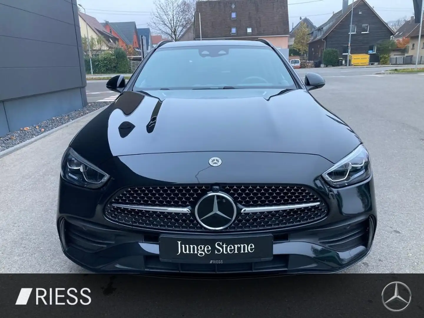 Mercedes-Benz C 220 d T AMG AHK LED DISTRO CARPLAY DAB AMBIE Schwarz - 2