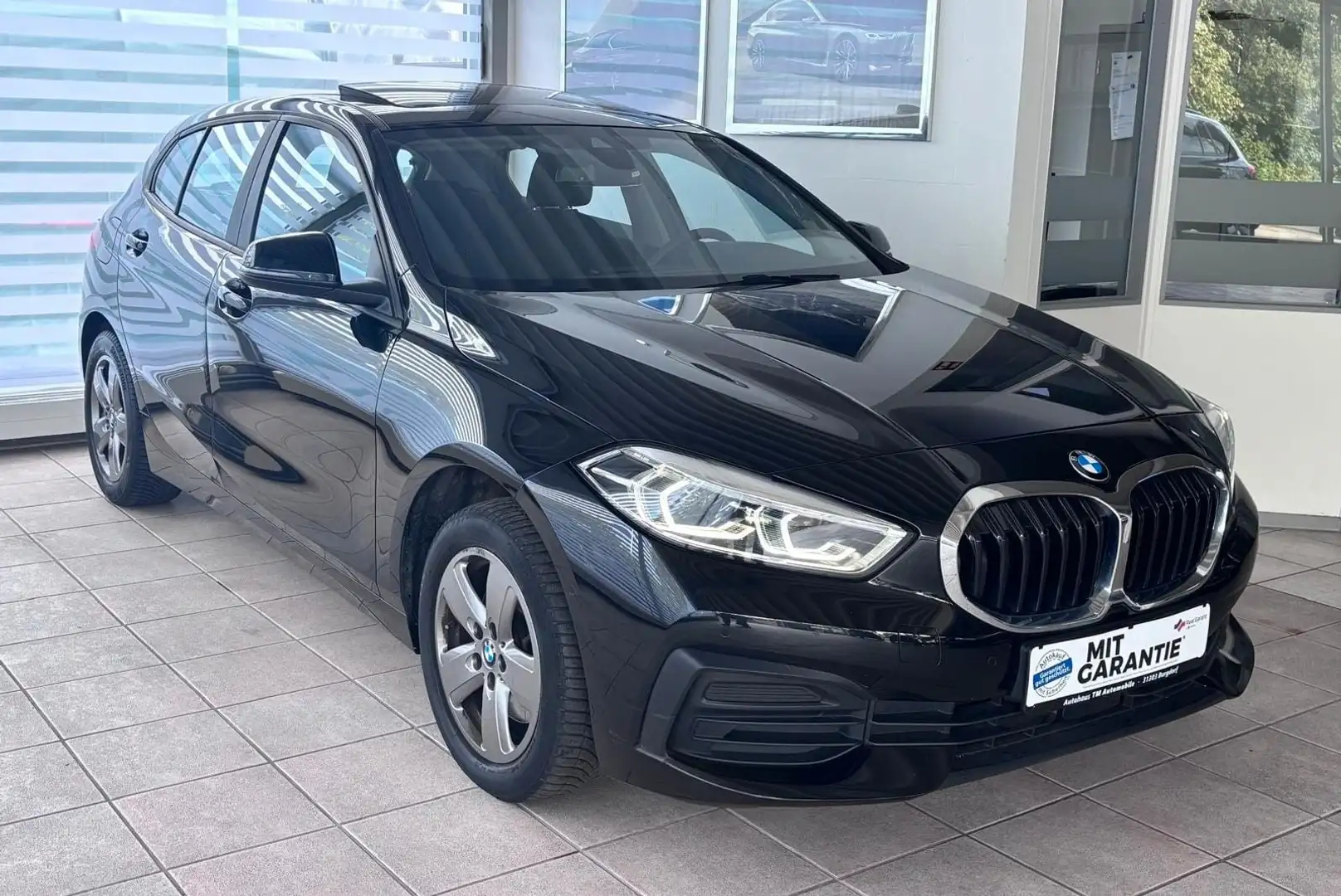 BMW 118 i Aut. PANO Kamera HiFi LED Unfallfrei Noir - 1