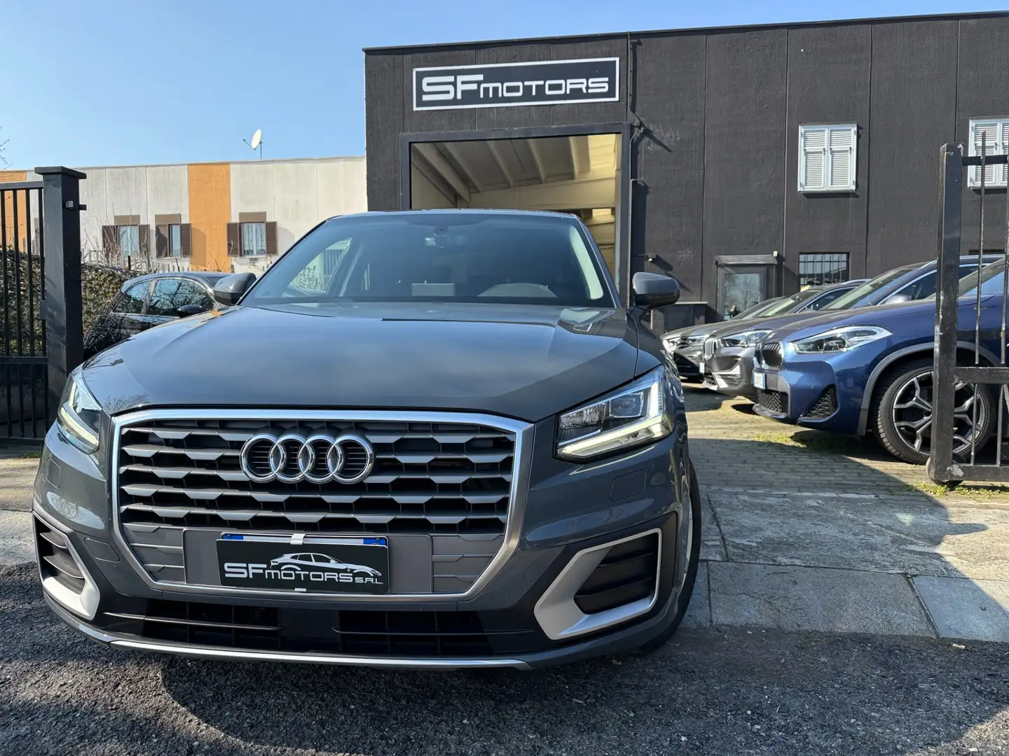 Audi Q2 35 TFSI S tronic Admired Advanced Gris - 1