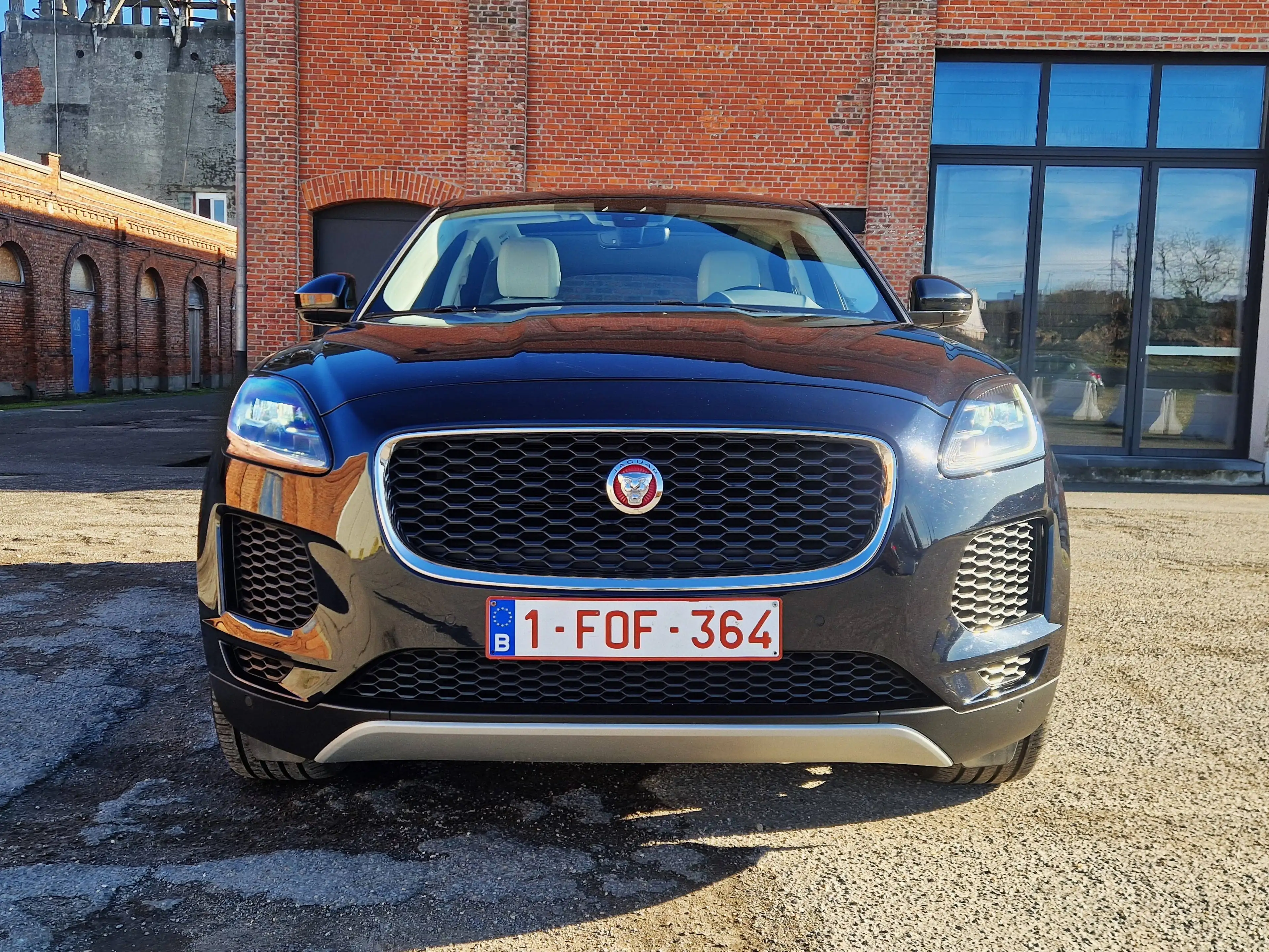 Jaguar E-Pace E-Pace 2.0 T AWD — photo 9
