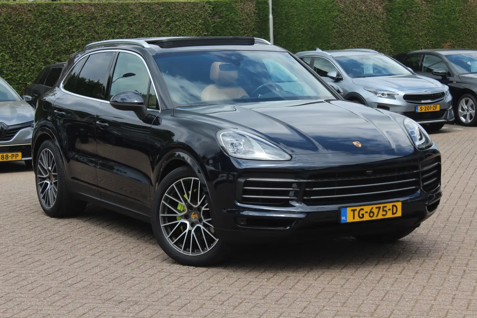 Porsche Cayenne 3.0 E-Hybrid / Panoramadak / 360Camera / Luchtveri Bleu - 1