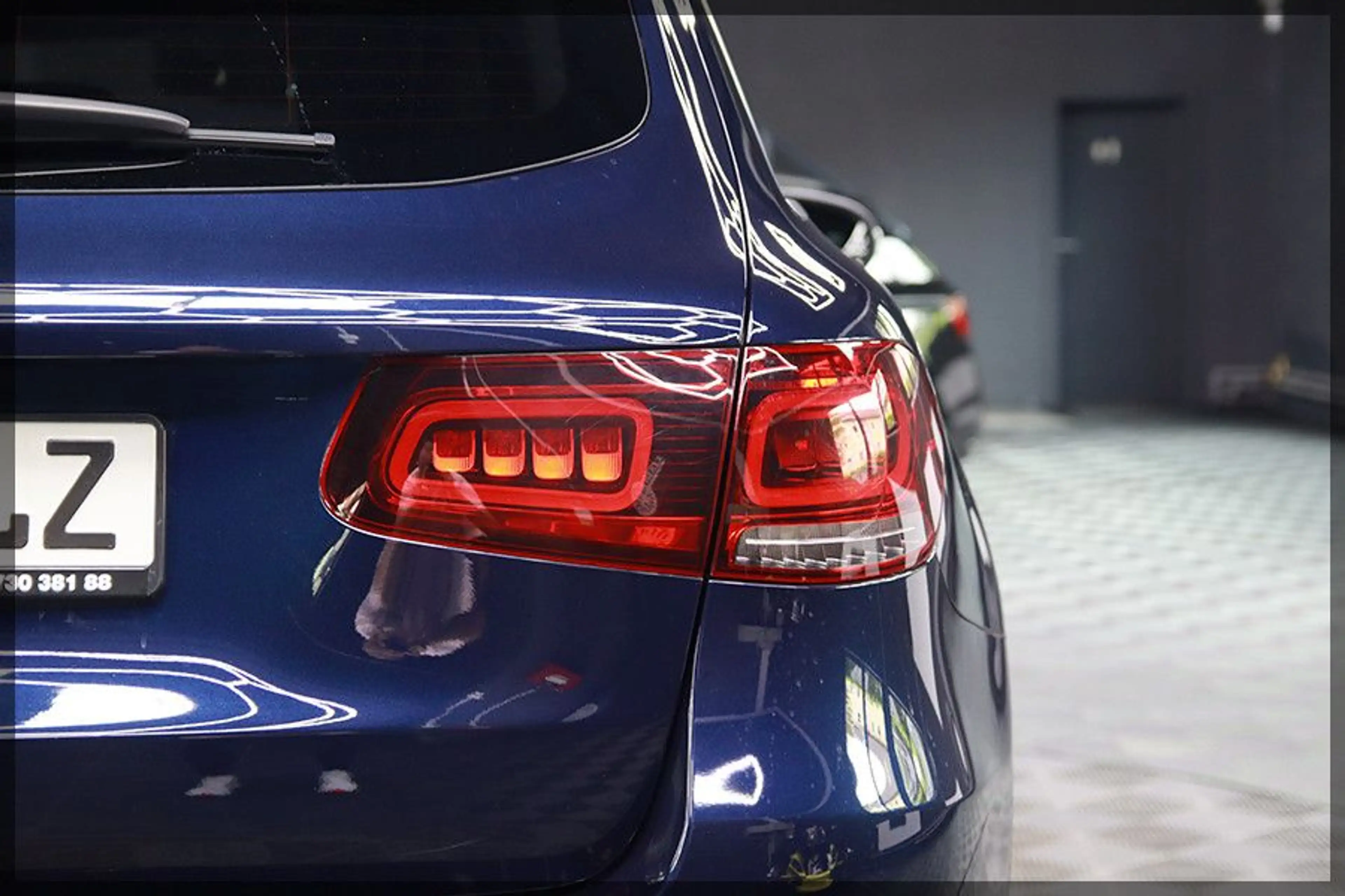 Mercedes-Benz GLC 400 d 4MATIC AMG PANO / CAM / PDC — photo 10