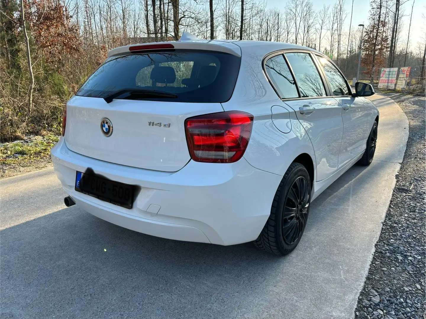 BMW 114 d Blanc - 2