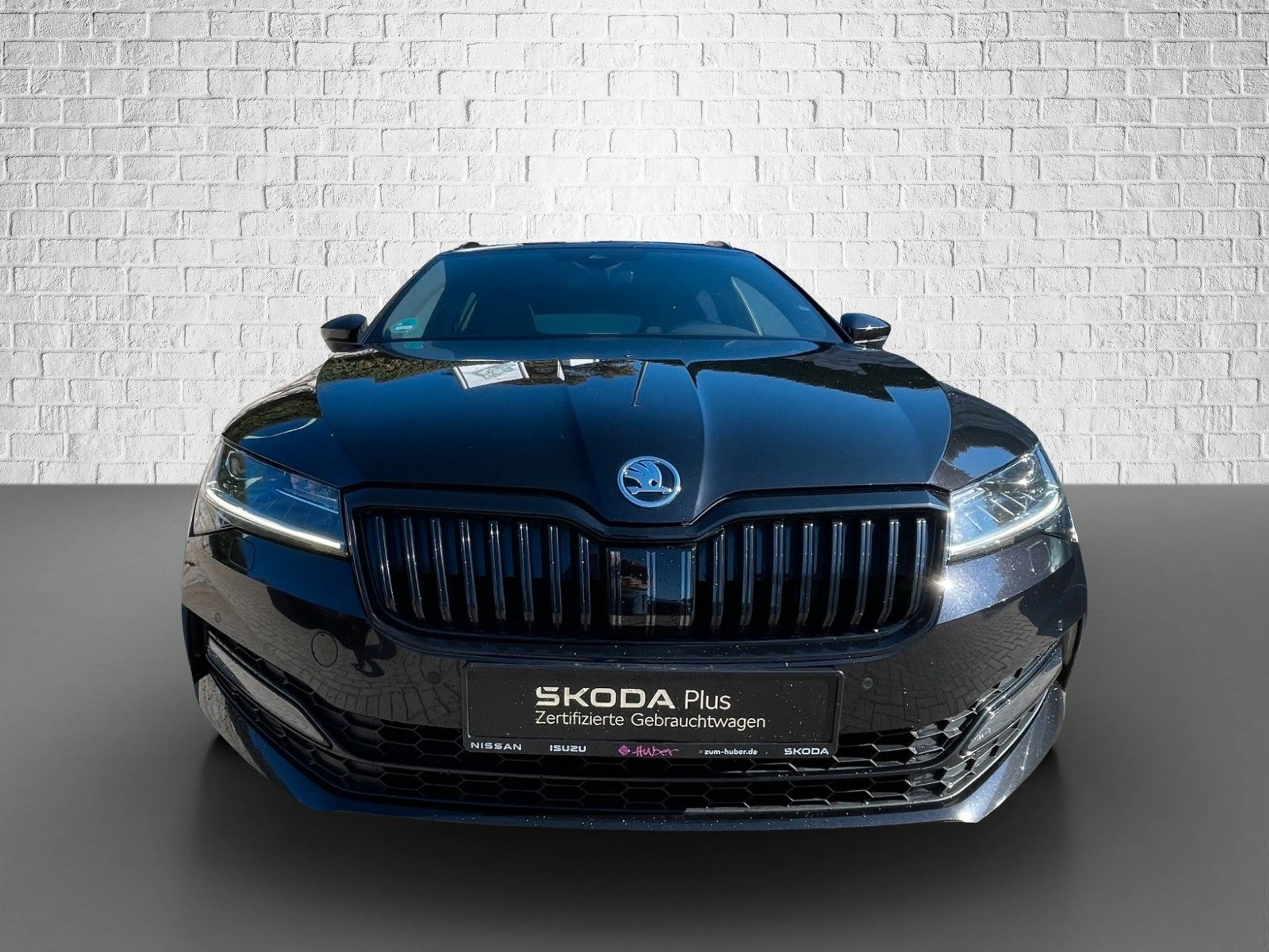 Skoda Superb Combi 2.0 TDI DSG - Sportline ACC DCC AHK — photo 8