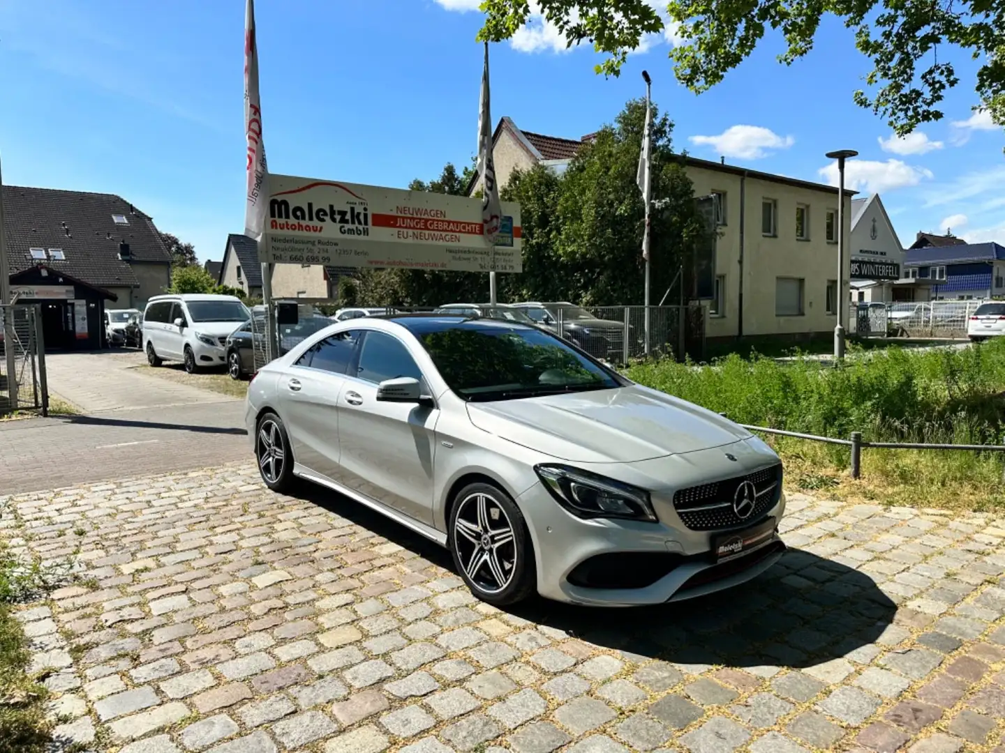 Mercedes-Benz CLA 250 4Matic Sport*Panorama*Ambiente*HarmanK* Silber - 1