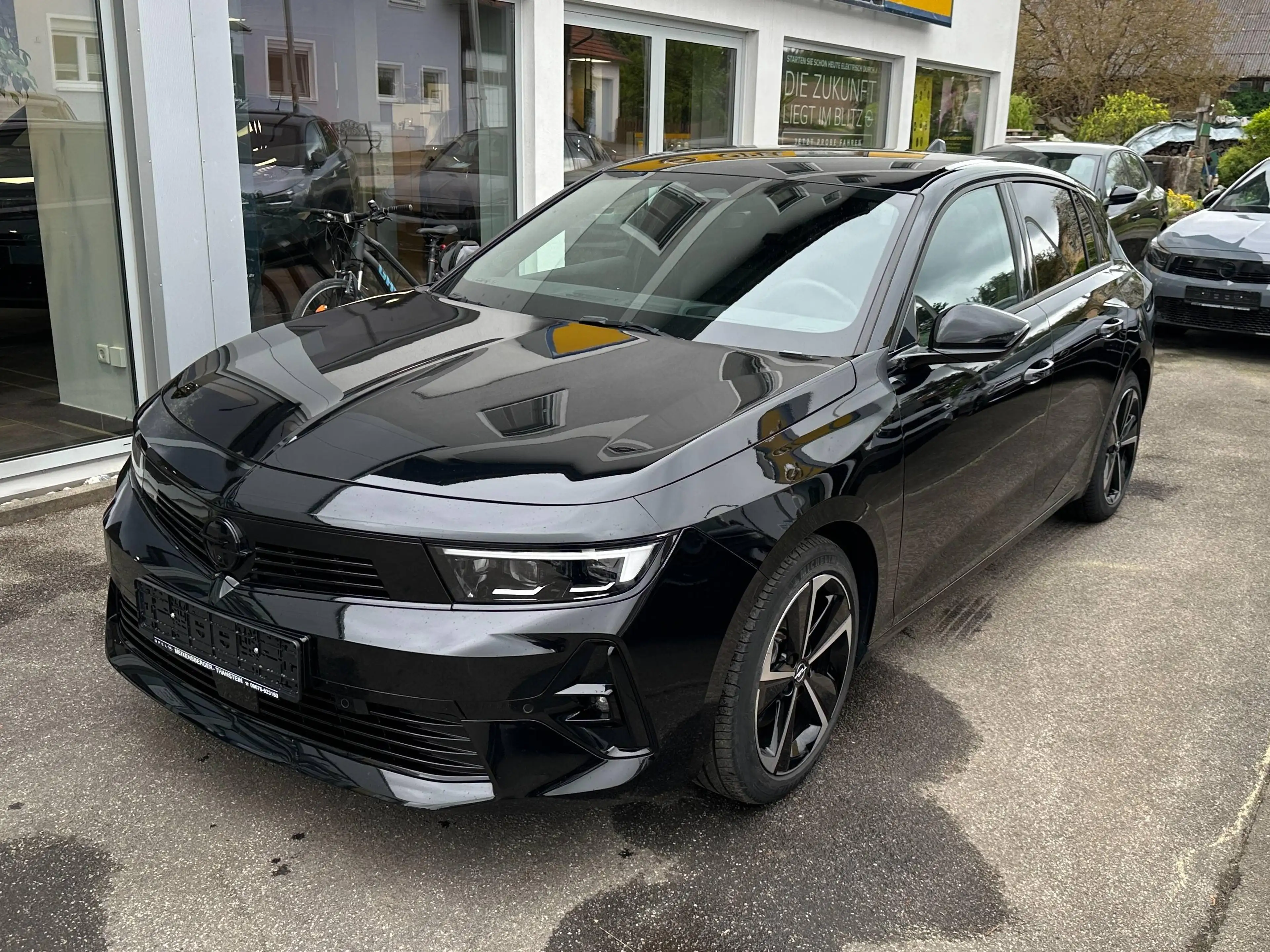 Opel Astra GS HeadUpDisplay Alcantara Sitzheizung MatrixLED — photo 4