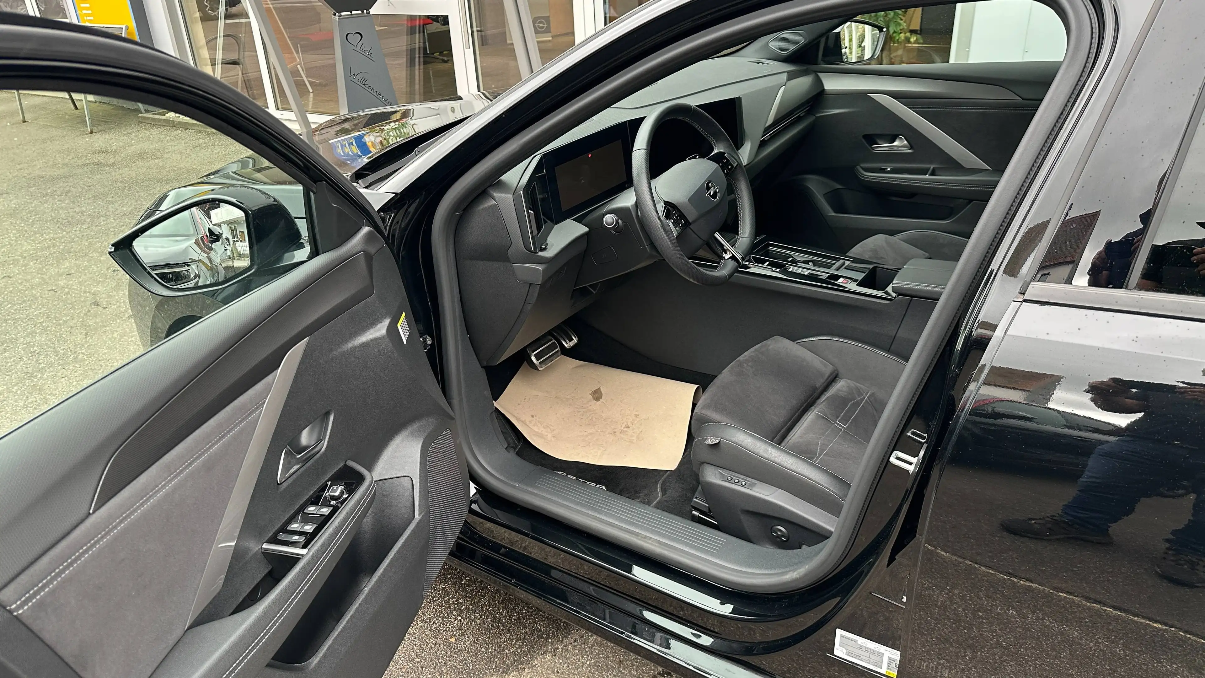 Opel Astra GS HeadUpDisplay Alcantara Sitzheizung MatrixLED — photo 15