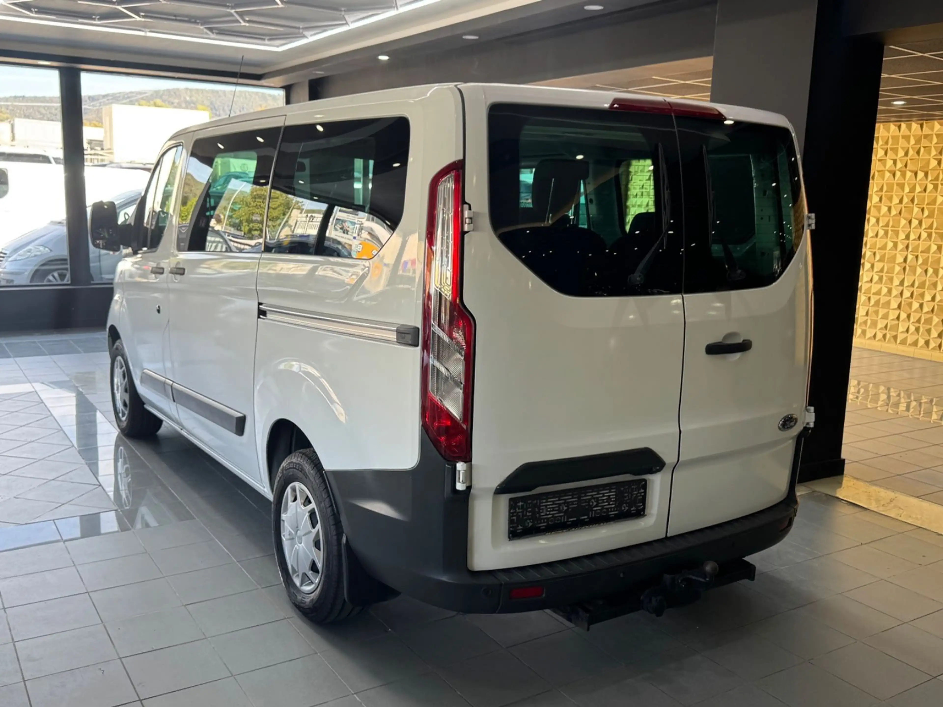 Ford Transit /Custom 310 L1*Kamera*Klima*8 Sitze*Ahk* — photo 13