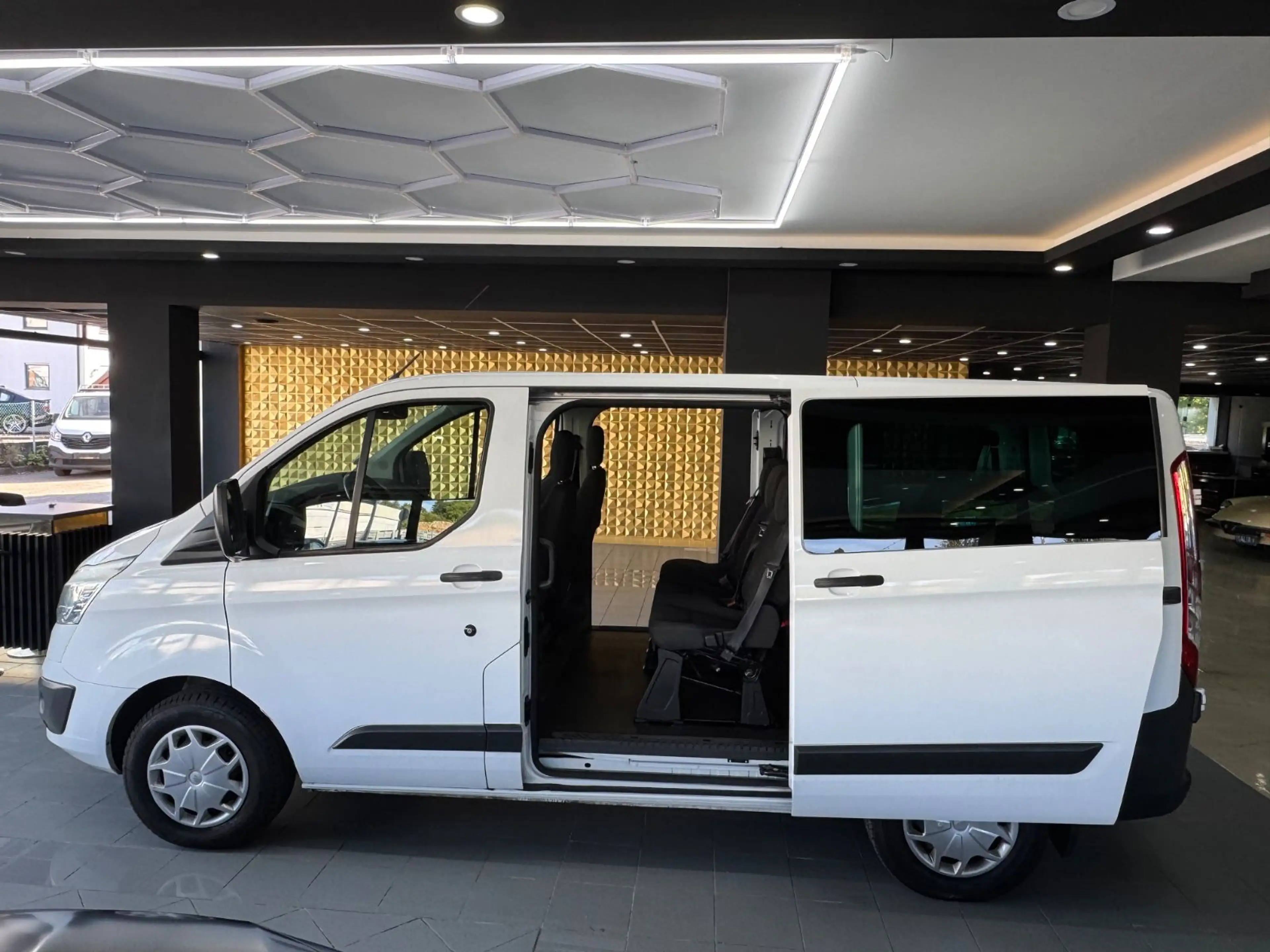 Ford Transit /Custom 310 L1*Kamera*Klima*8 Sitze*Ahk* — photo 10