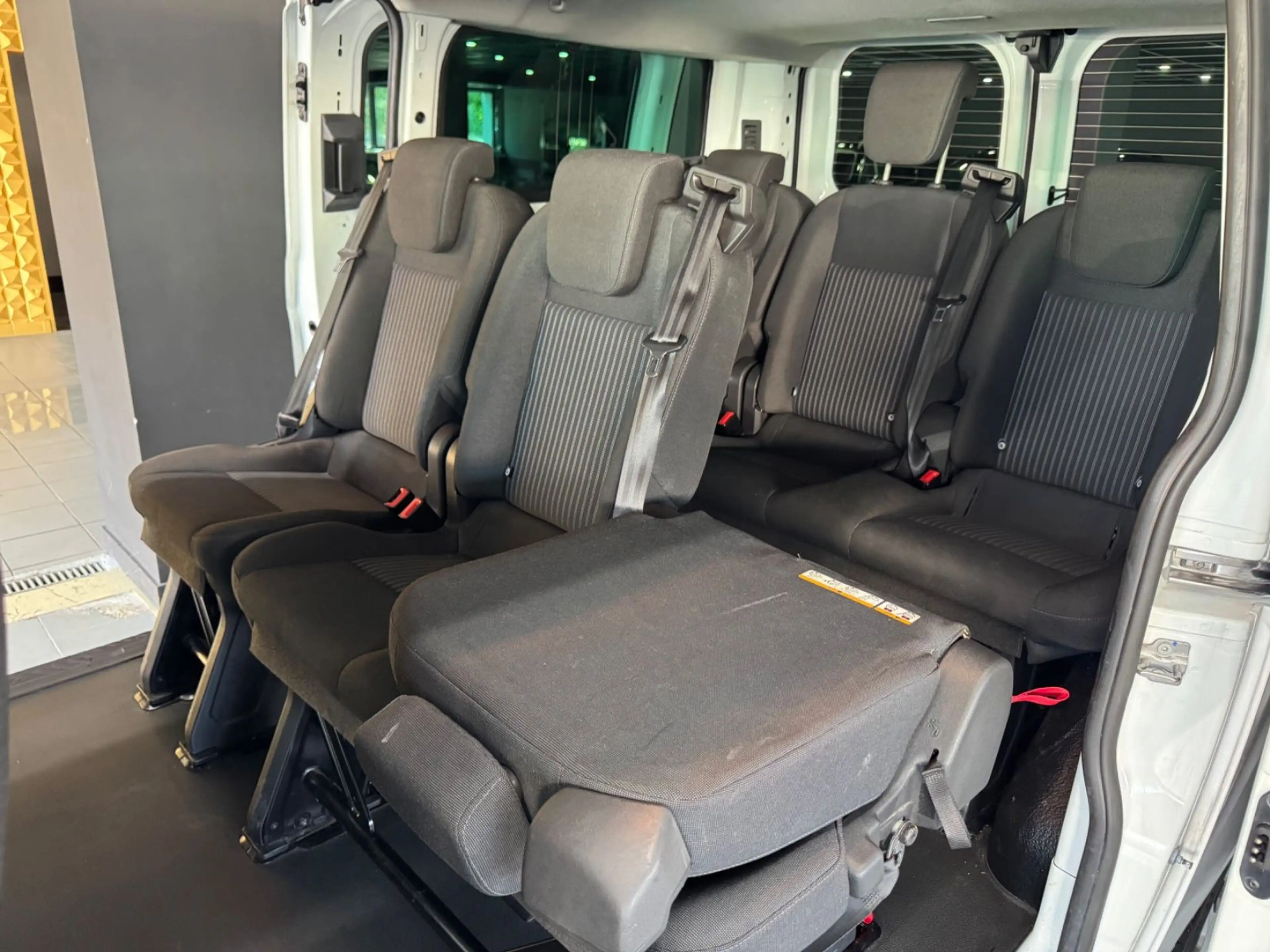 Ford Transit /Custom 310 L1*Kamera*Klima*8 Sitze*Ahk* — photo 7