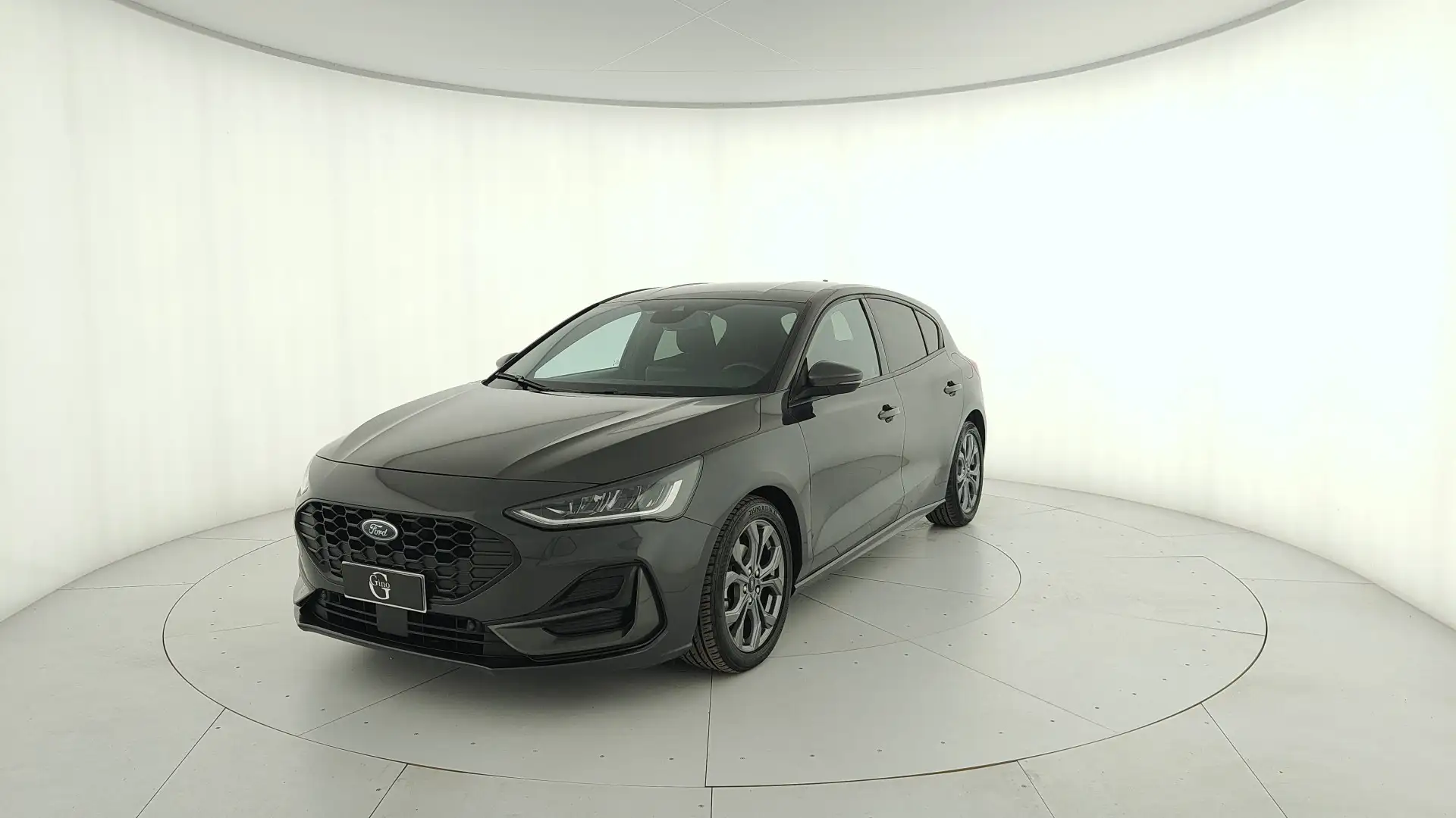 Ford Focus 1.5 ecoblue ST-Line X 120cv auto Grau - 1