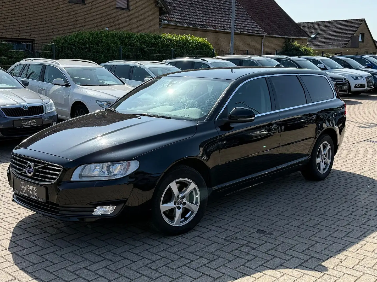 Volvo V70 Kombi | Aut. | TÜV neu | Zahnriemen neu | SH Schwarz - 1