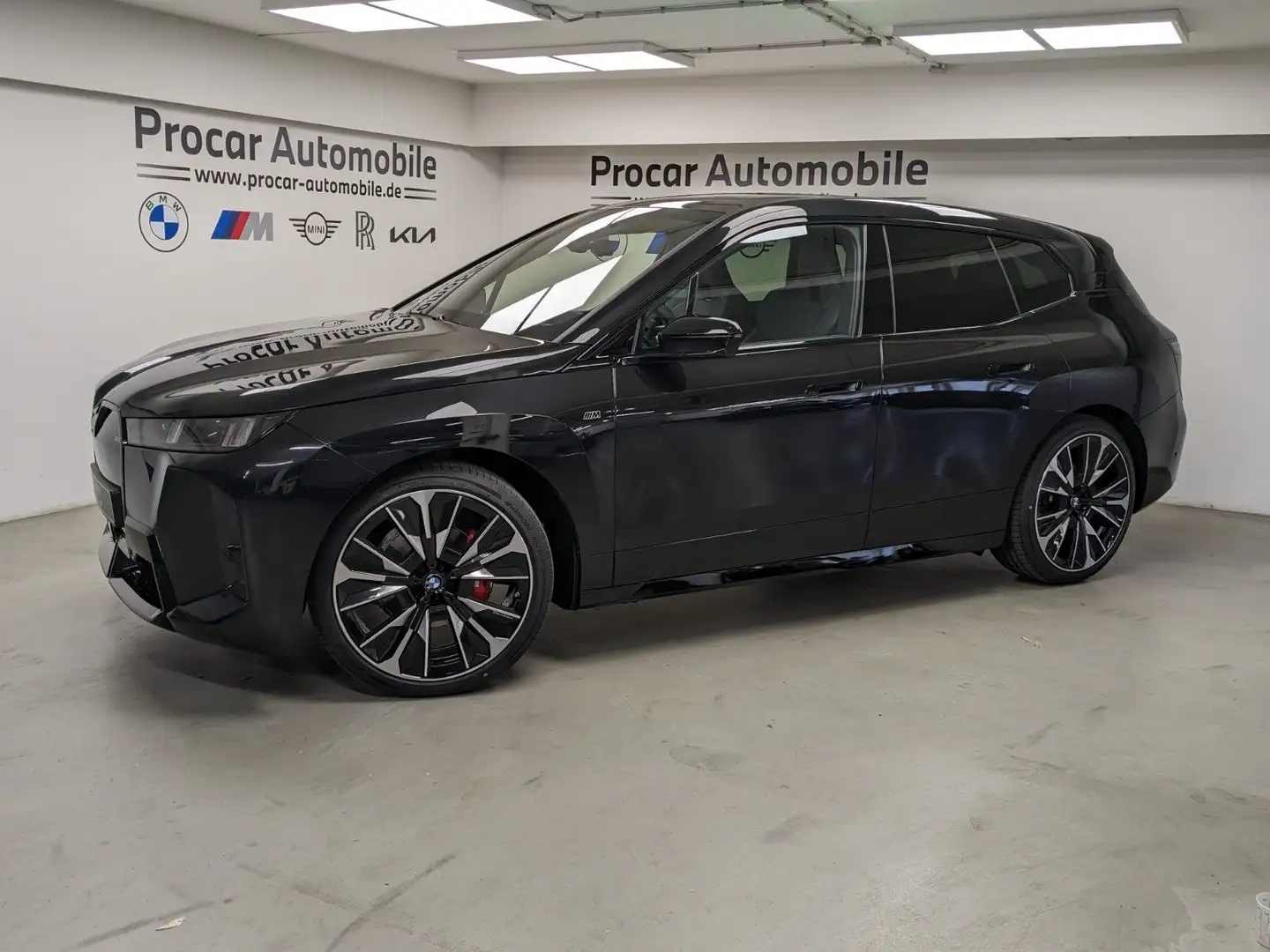 BMW iX M70 M Sport Pro AHK DA Prof PA Prof Sky Lounge Zwart - 2