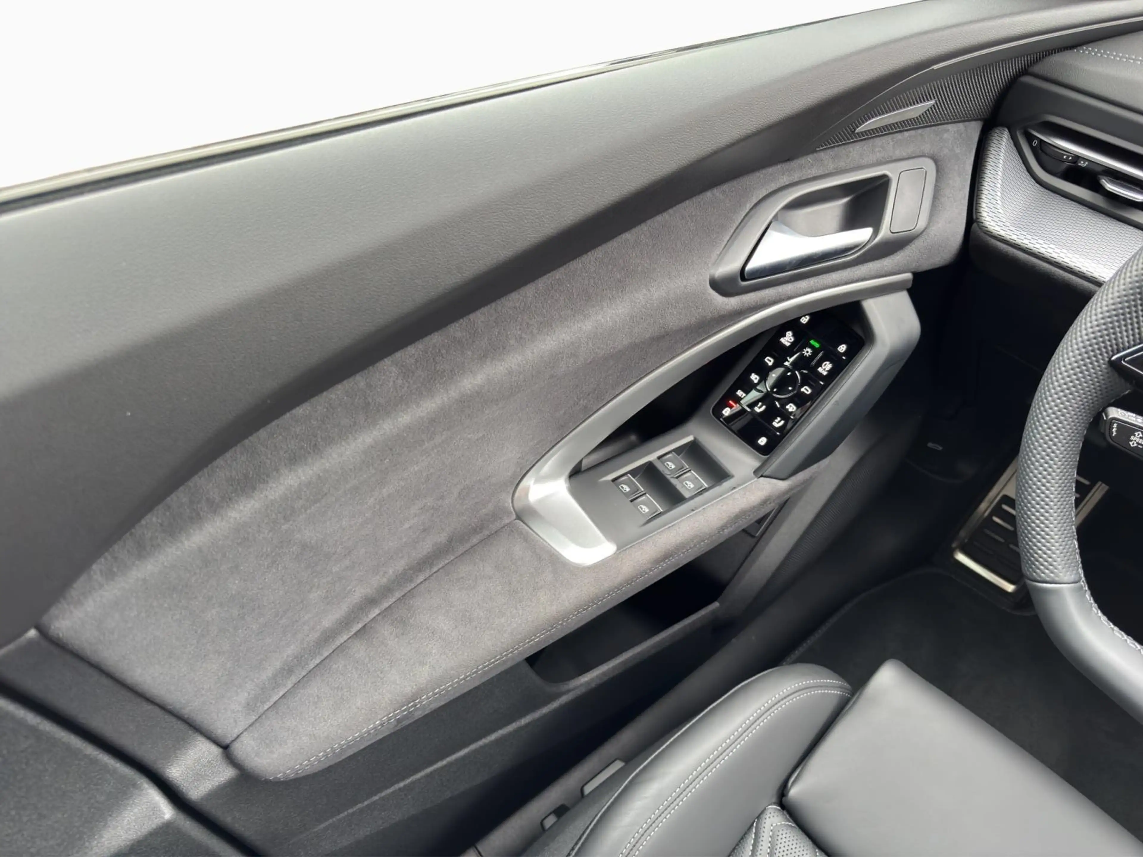 Audi SQ5 Sportback TFSI quattro S tronic — photo 15