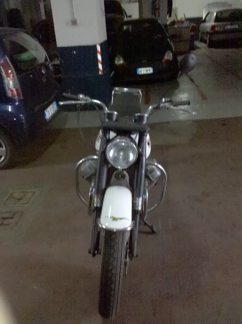 Moto Guzzi V 7 Special Biały - 2