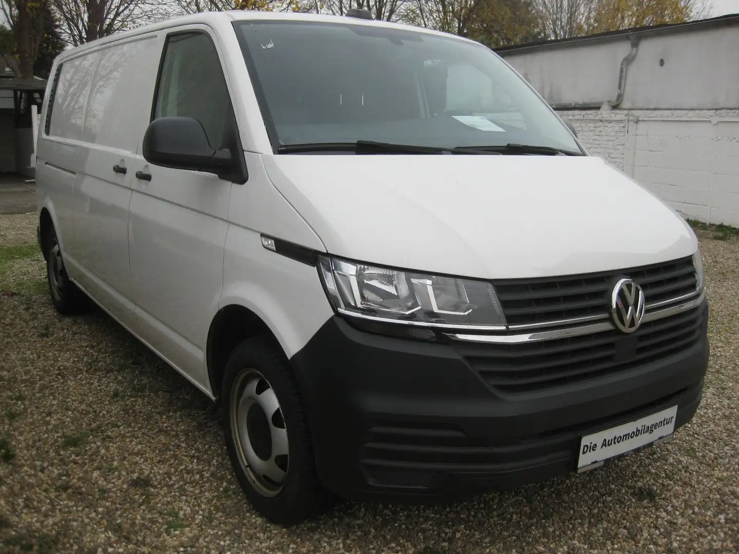 Volkswagen T6.1 Transporter Kasten lang FWD Weiß - 2