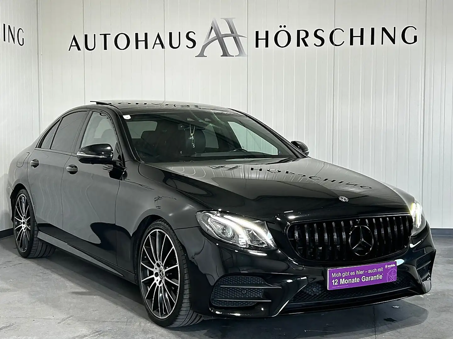 Mercedes-Benz E 220 d //AMG-PAKET//360°KAMERA//HEAD-UP//PANO//AMBIE... Schwarz - 1