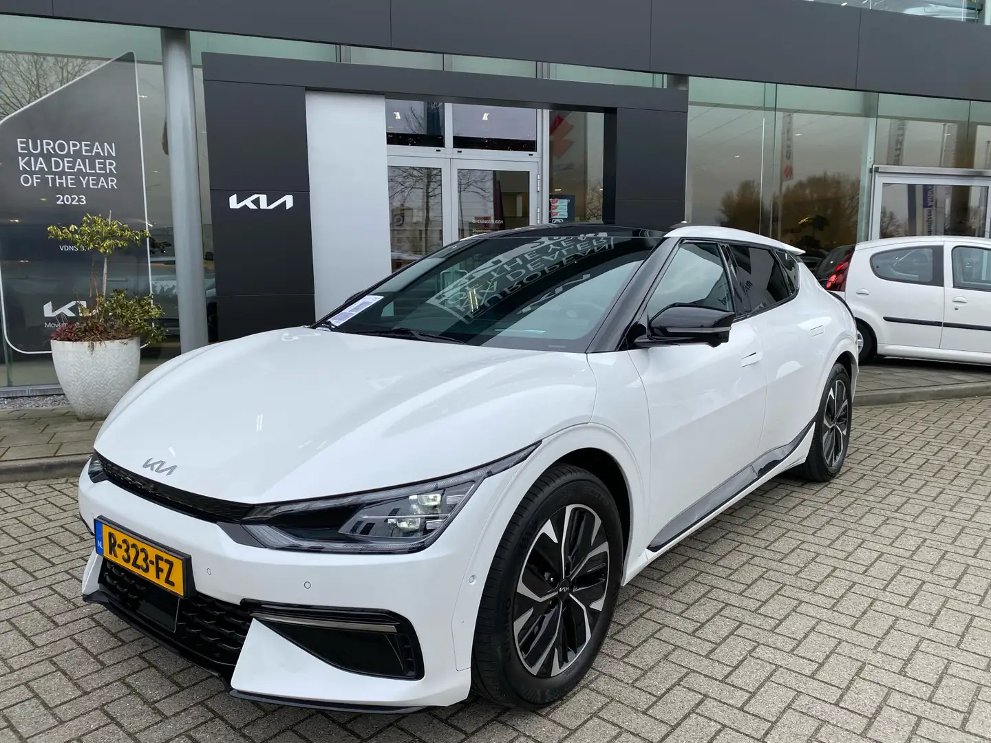 Kia EV6 GT-Line 77.4 kWh € 1000,- INRUILPREMIE roel+vdns-k Wit - 2