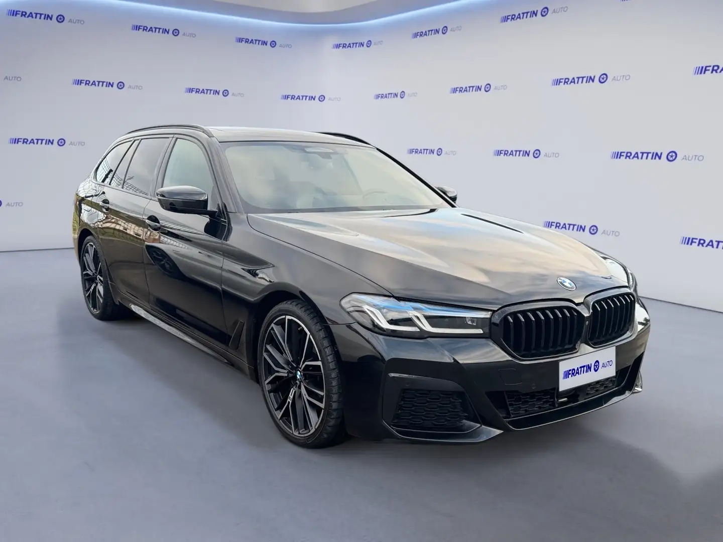 BMW 530 530d 48V xDrive Touring Msport Noir - 2