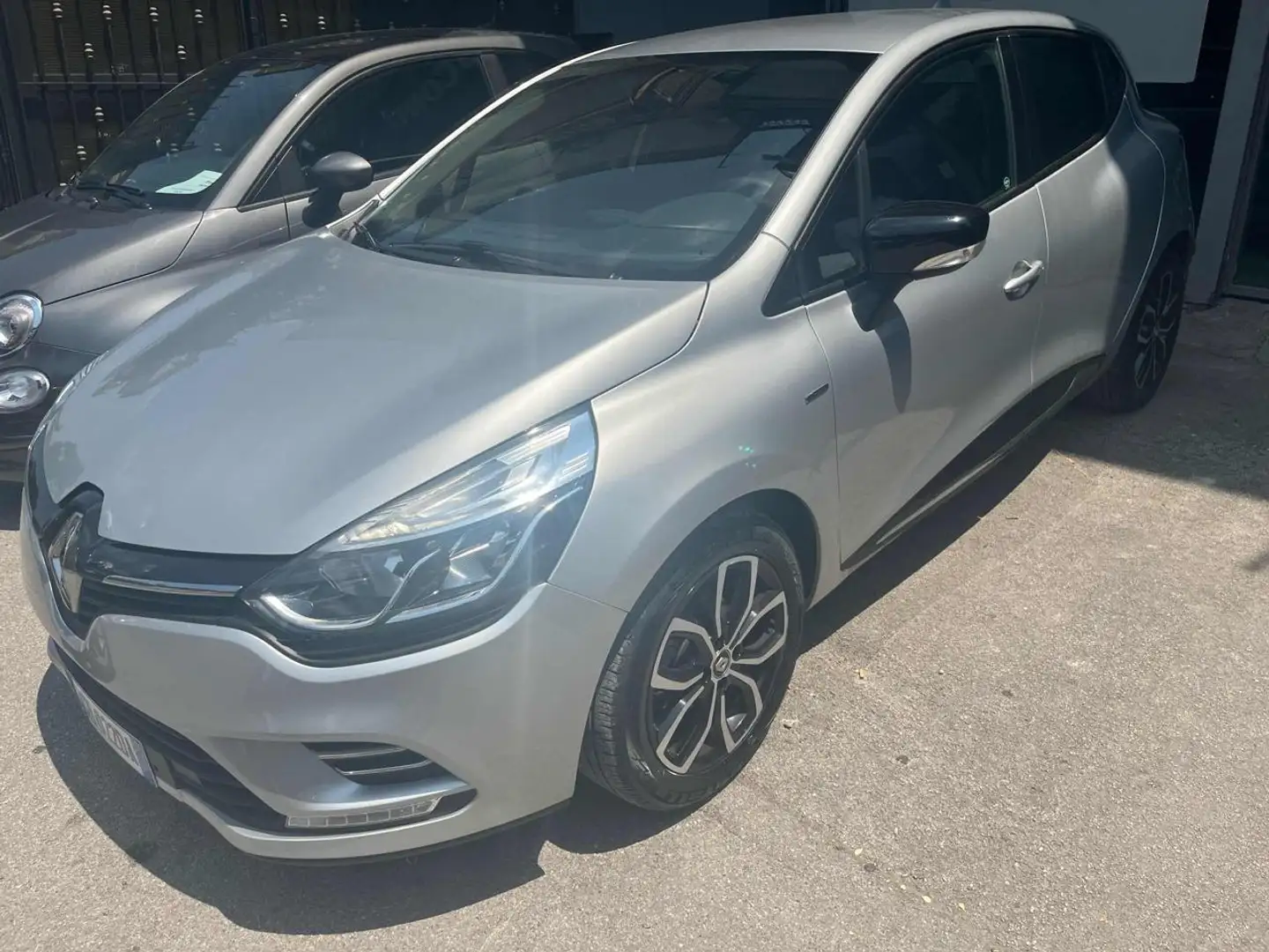 Renault Clio 0.9 TCe 75CV 5 porte Duel2 - 1
