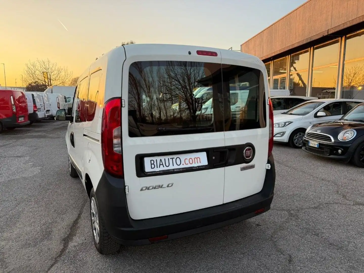 Fiat Doblo Doblò 1.3 MJT S&S CH1 Combi N1 Easy 5 POSTI Weiß - 2
