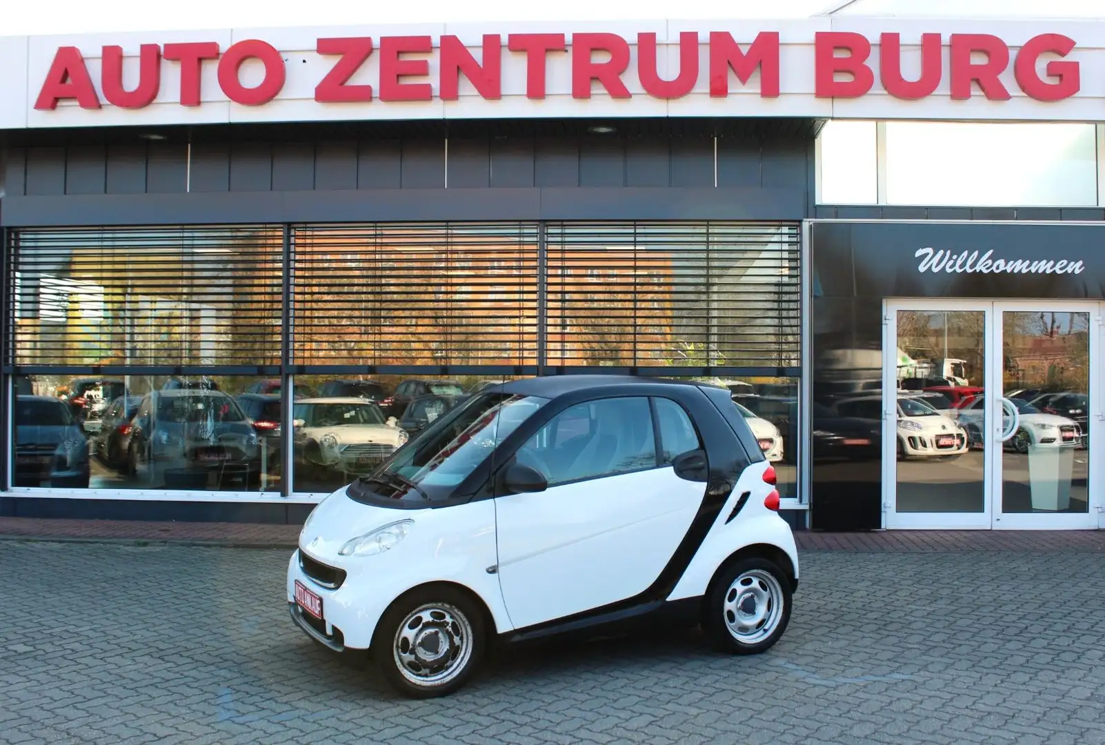 smart forTwo fortwo coupe Micro Hybrid Drive Autom.Klima Schwarz - 1
