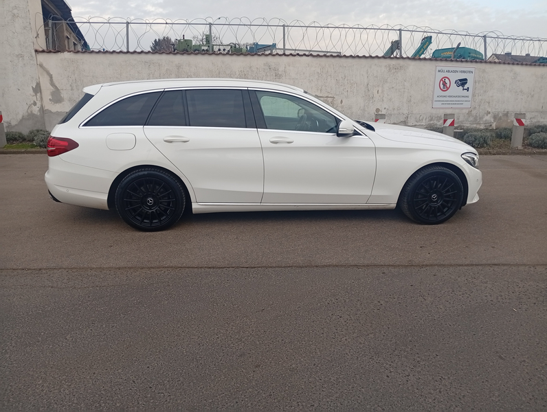 Mercedes-Benz C 250 C 250 d T 4Matic Edition C (205.209) — photo 11