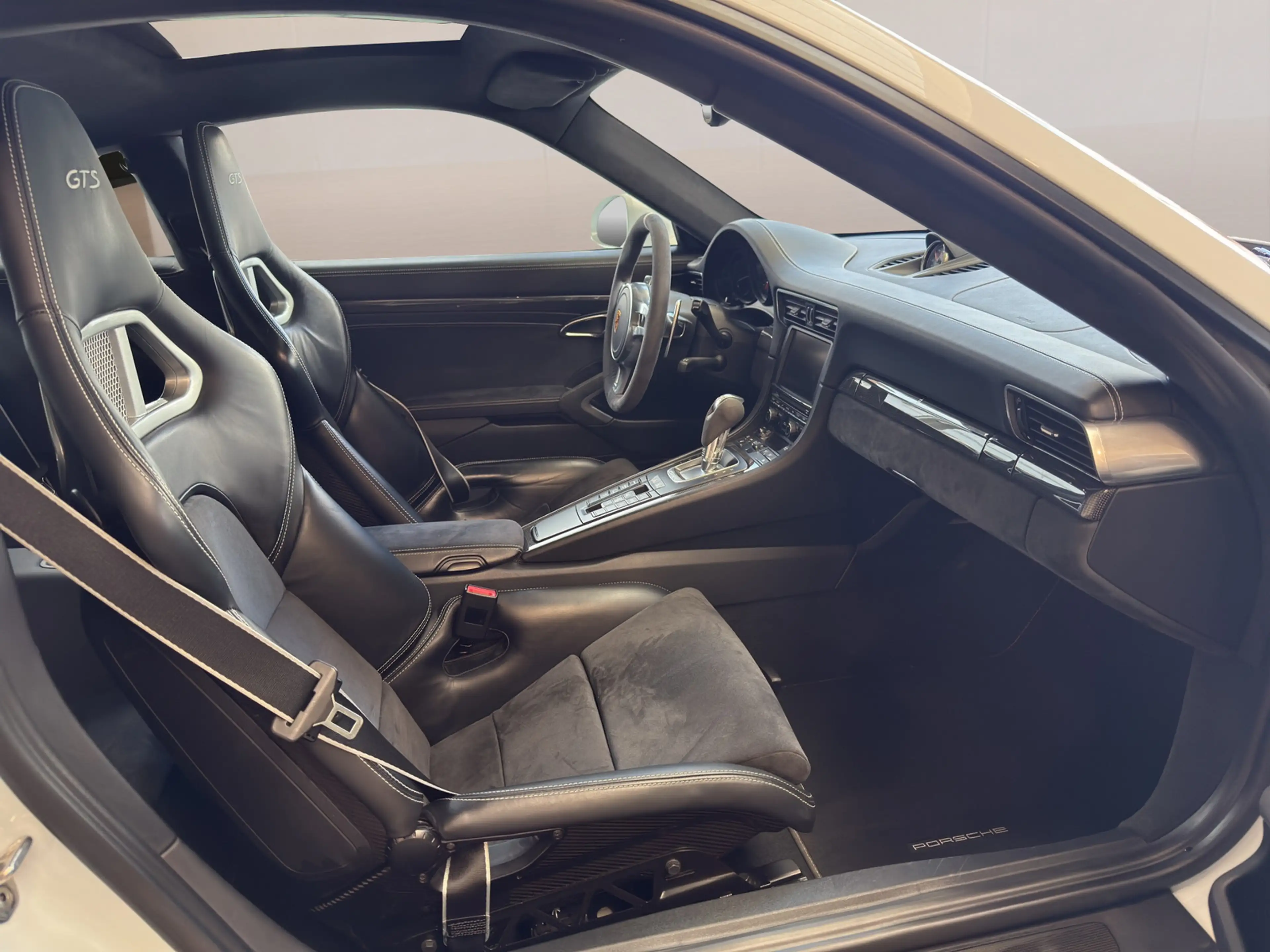Porsche 991 .1 4 GTS Autom., *LED *Pano *Schale *Bose *Keramik — photo 10