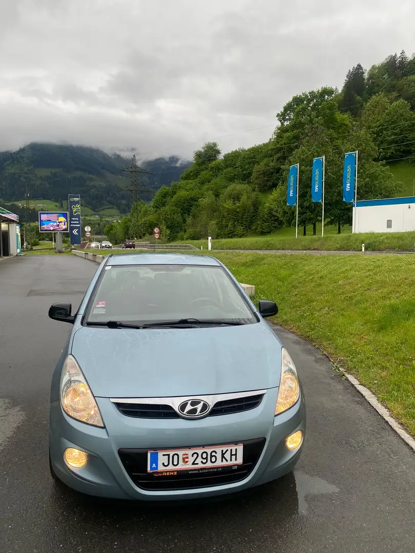 Hyundai i20 Blau - 1