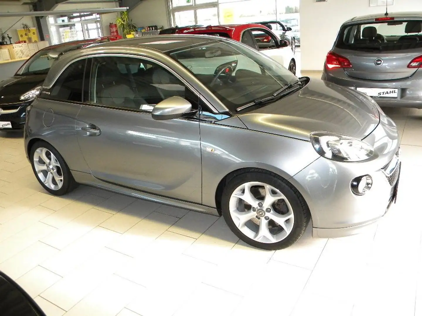 Opel Adam S Grau - 1