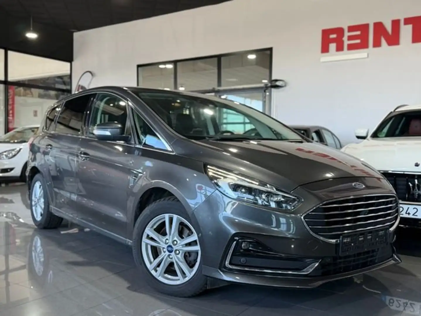 Ford S-Max 2.0TDCi Panther Titanium Powershift 150 Gris - 2