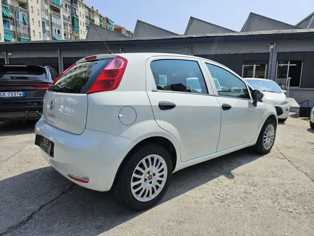 Fiat Punto view 4