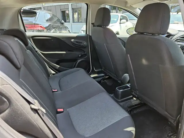 Fiat Punto view 13