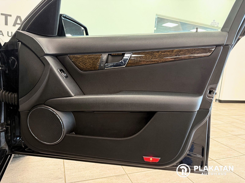 Mercedes-Benz C 200 Kompressor Navi, Parksensoren, Service Neu — photo 14