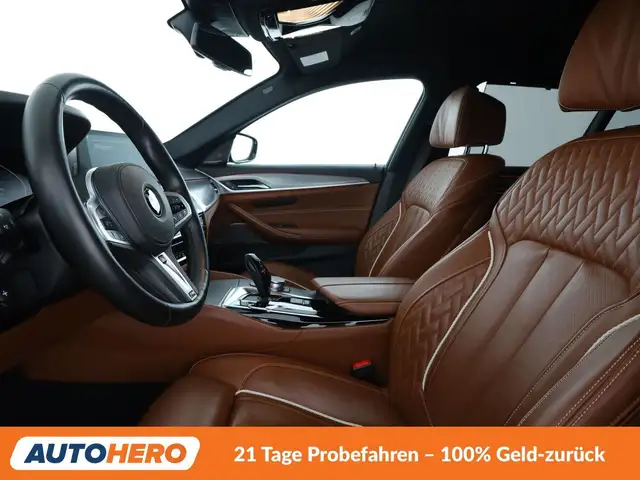 BMW M5 view 10