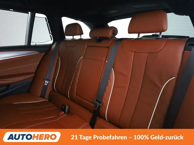 BMW M5 view 14
