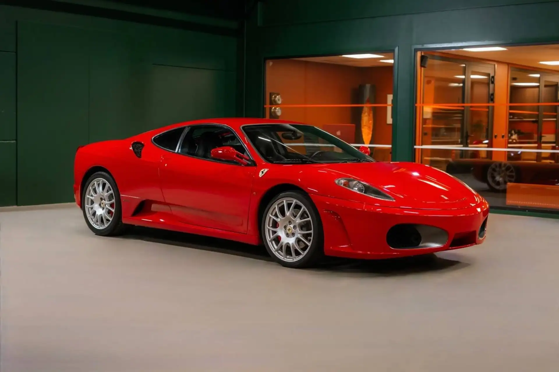 페라리 F430 430 2005 빨강 사진 2