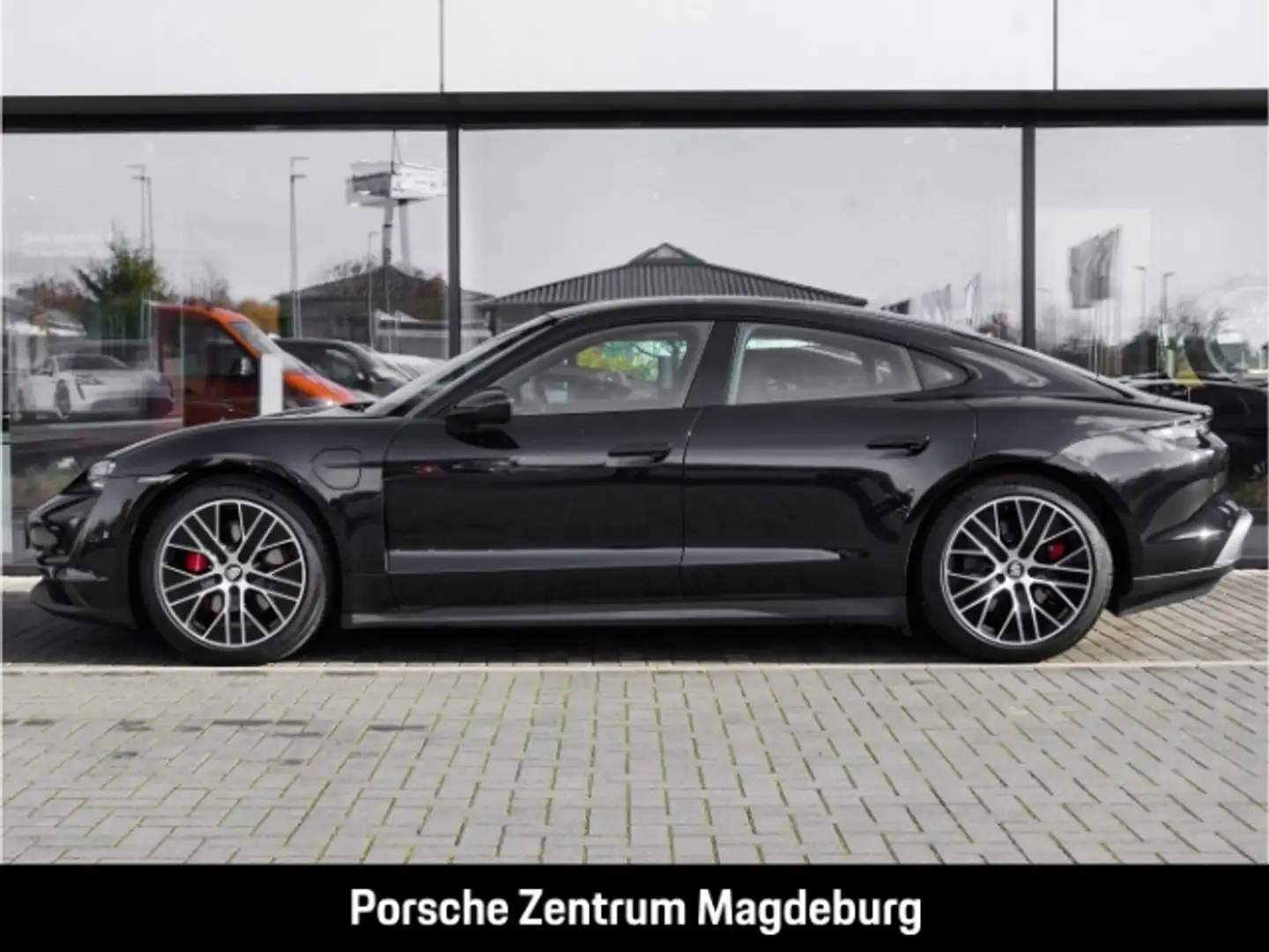 Porsche Taycan 4S*PANO*SHZ*PIRM* Schwarz - 2