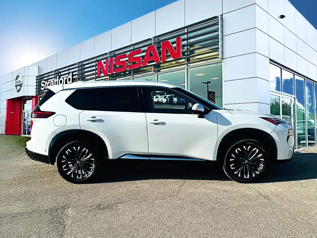 Nissan Rogue снимка Nissan Rogue