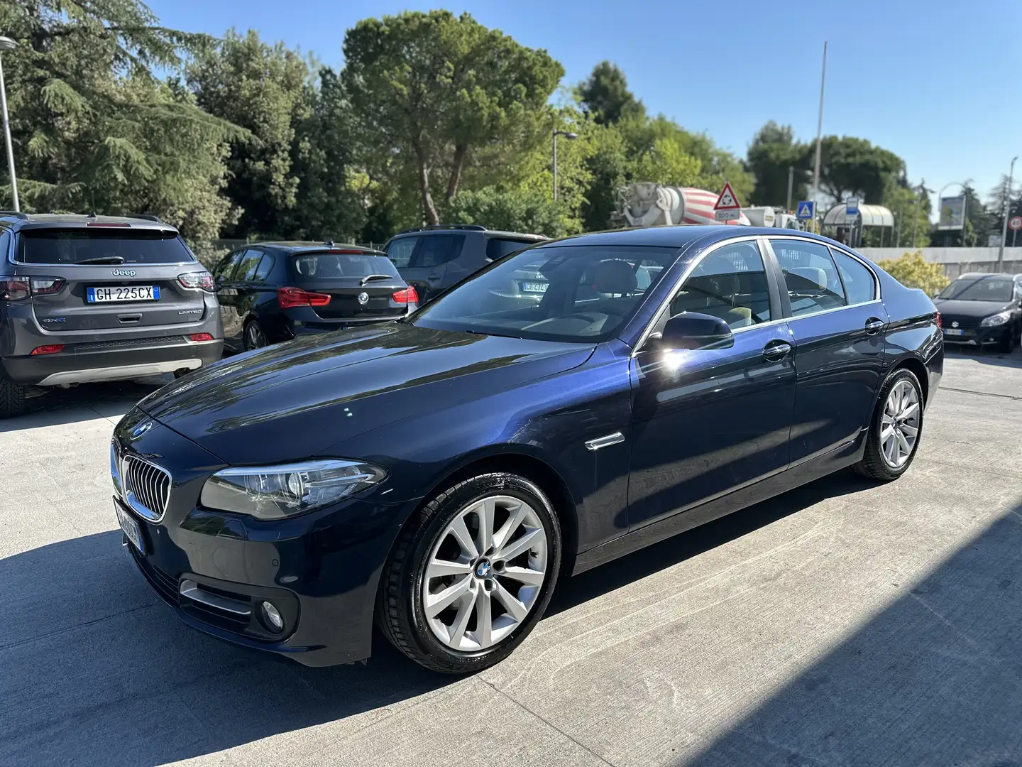 BMW 520 520d Luxury auto Blu/Azzurro - 2