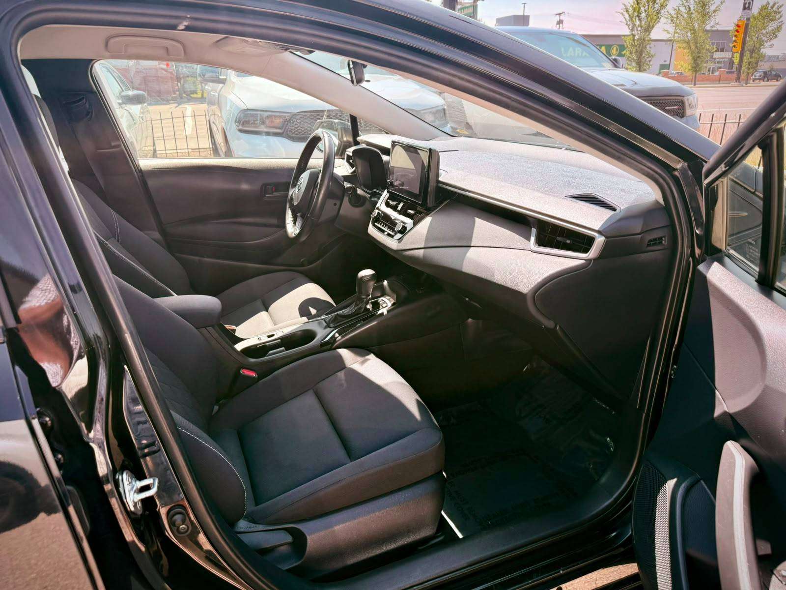 2023 Toyota Corolla Hybrid — view 12