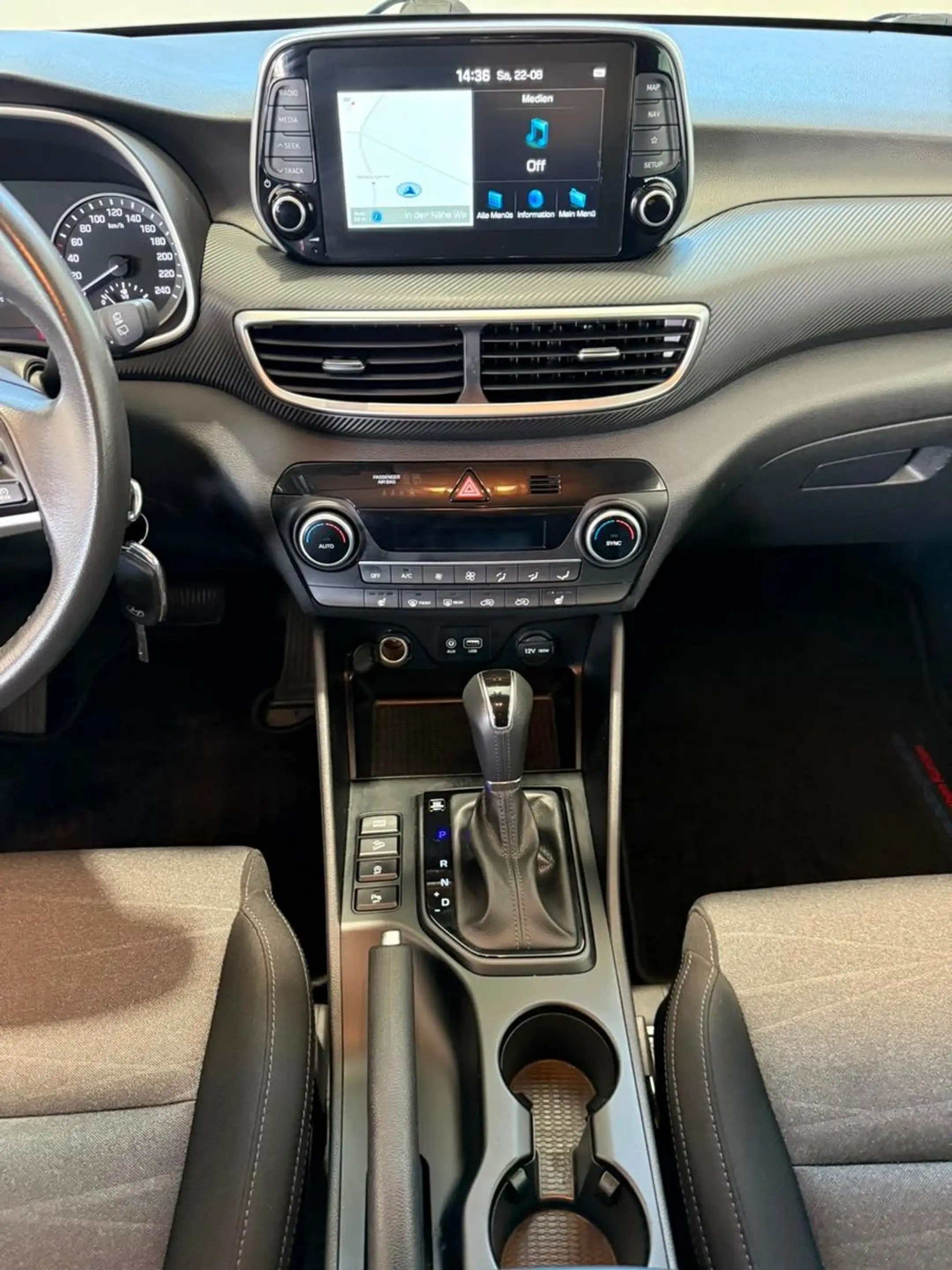 Hyundai TUCSON 1.6 T-GDI + NAVI+KAMERA — photo 11