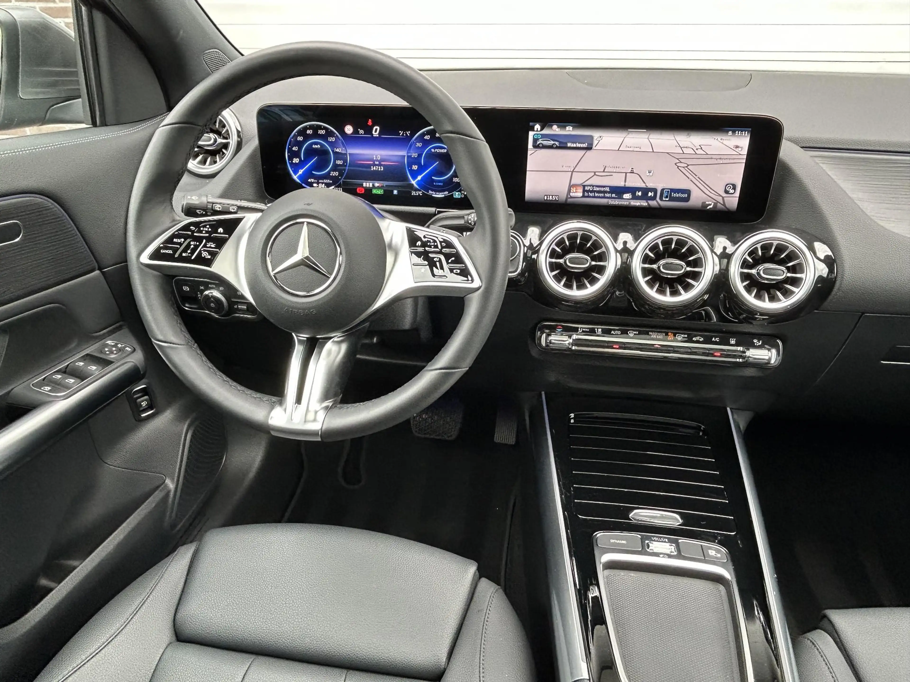 Mercedes-Benz EQA 250 250+ Business Solution Luxury | Trekhaak | Panoram — photo 15