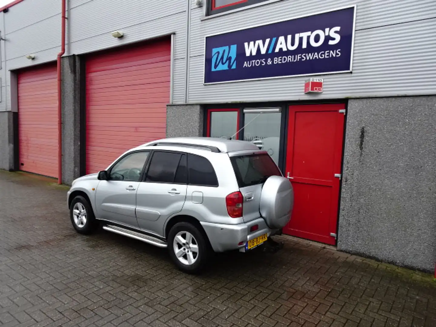 Toyota RAV 4 2.0 D-4D Linea Luna van / lkw airco Grijs - 2