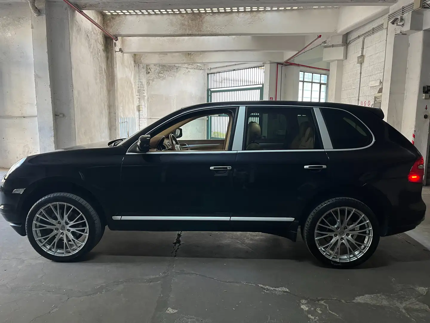 Porsche Cayenne 3.6 V6 benzina 2009 Nero - 2