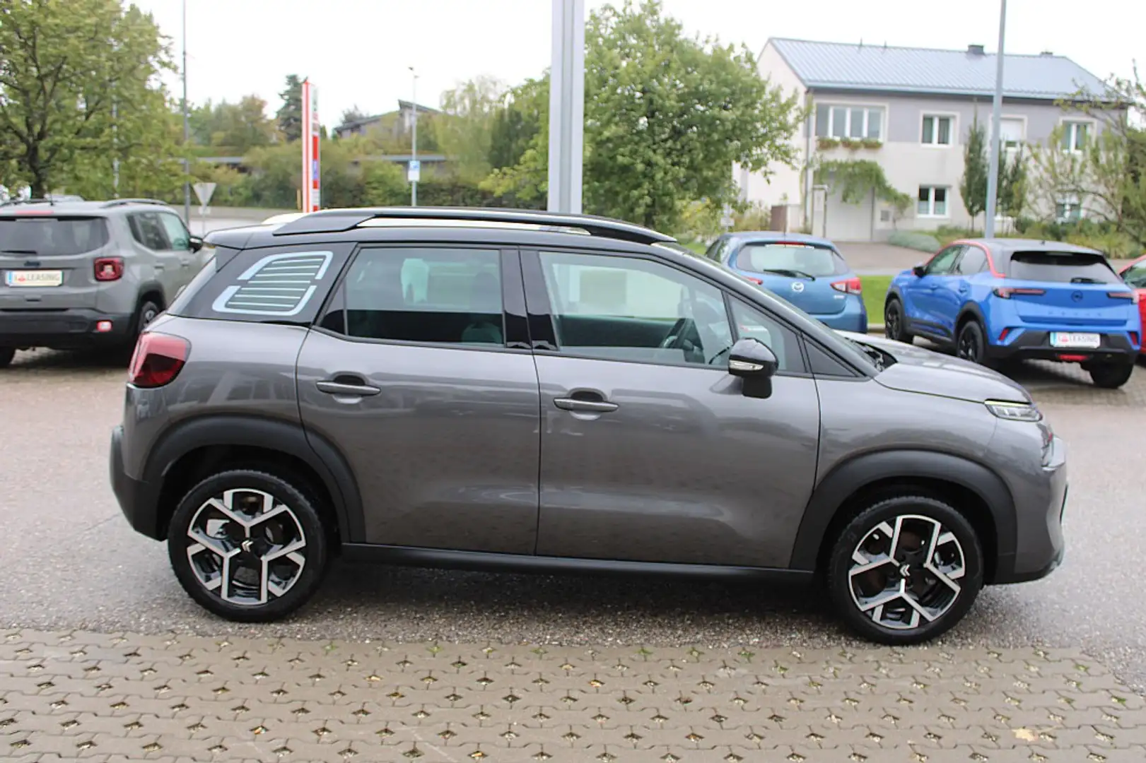 Citroen C3 Aircross PureTech110 S&S 6-Gang-Manuell Max Grau - 2