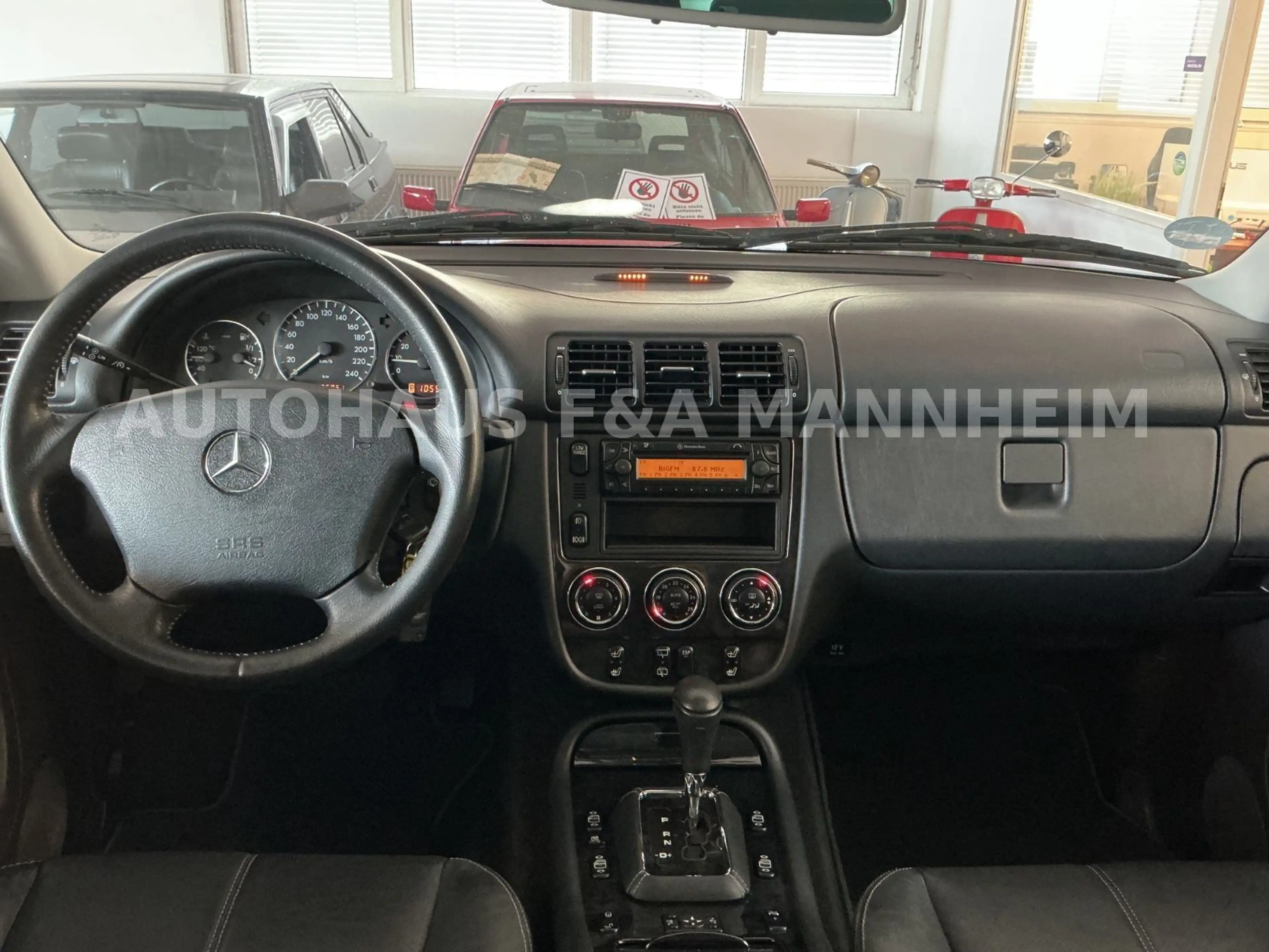 Mercedes-Benz ML 350 Inspiration 2.Hand+Allrad+ V6+TOP ZUSTAND — photo 11