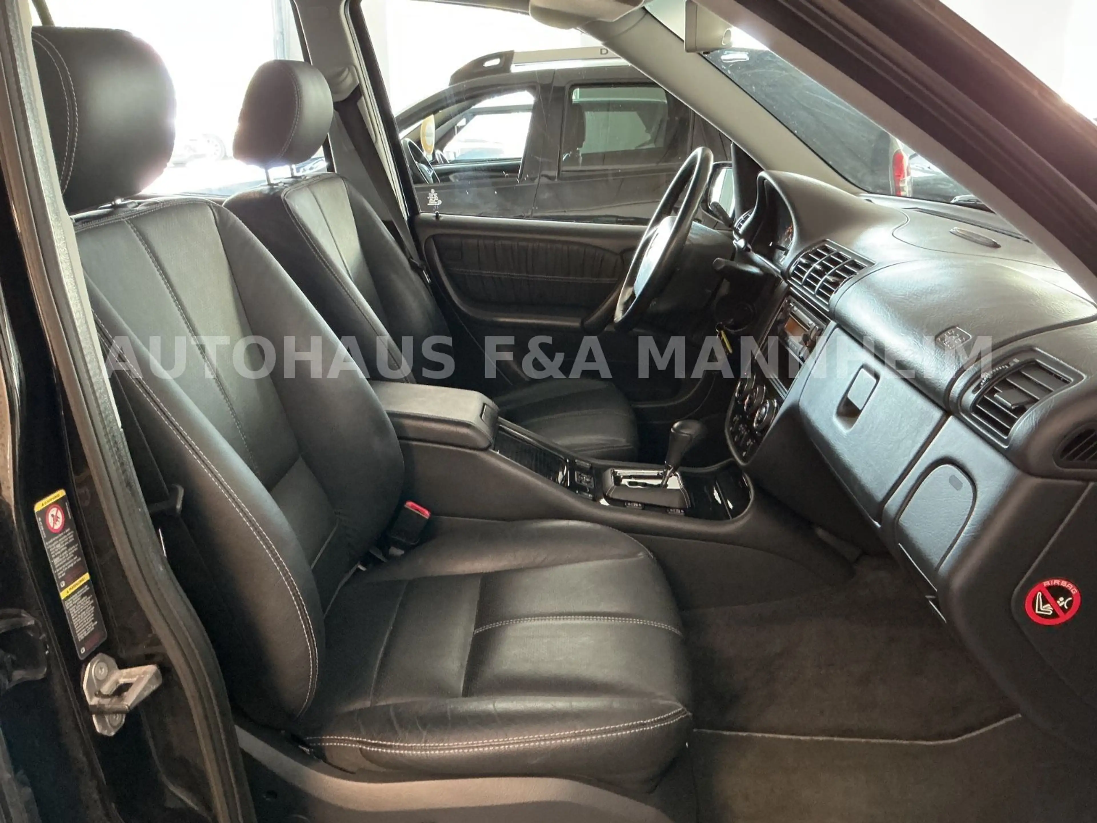 Mercedes-Benz ML 350 Inspiration 2.Hand+Allrad+ V6+TOP ZUSTAND — photo 14